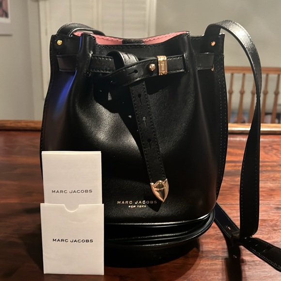Marc Jacobs Handbags - MARC JACOBS Crossbody Bucket Bag Black Leather